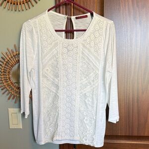 Buckle BKE Red White Blouse Size Small